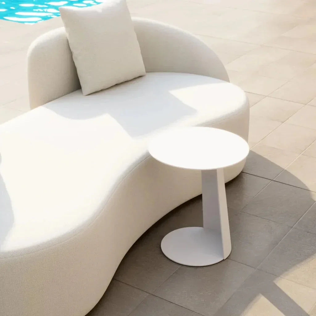 Sunny Isles Aluminum White Round Side Table - LOOMLAN - Zuo Modern - Outdoor Side Tables