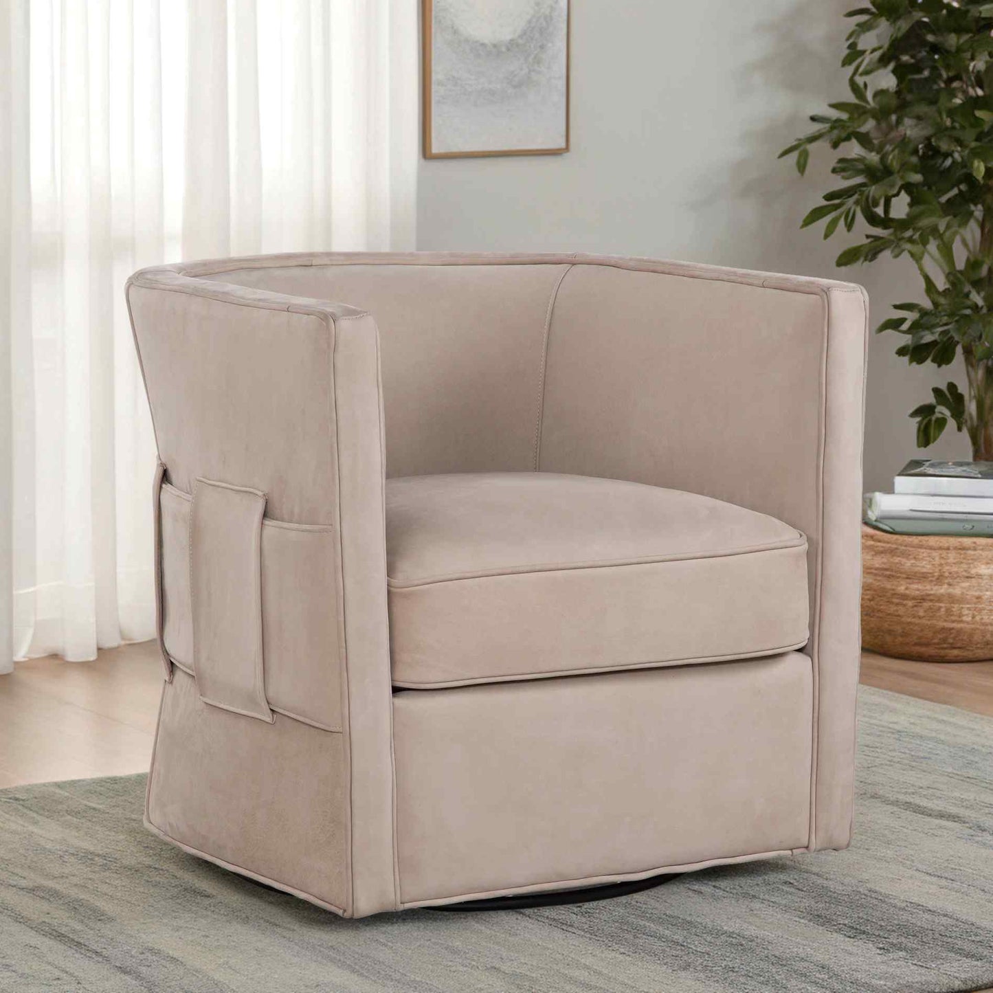Wynn Leather Comfort Swivel Chair