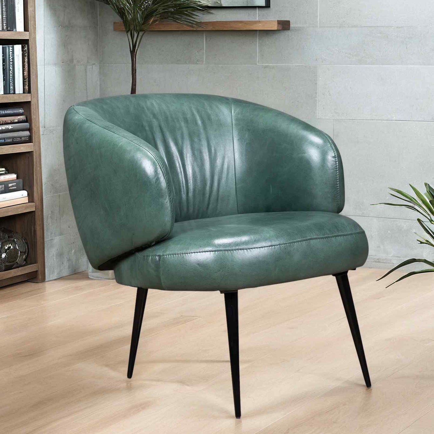 Versa Yukon Aesthetic Leather Chair