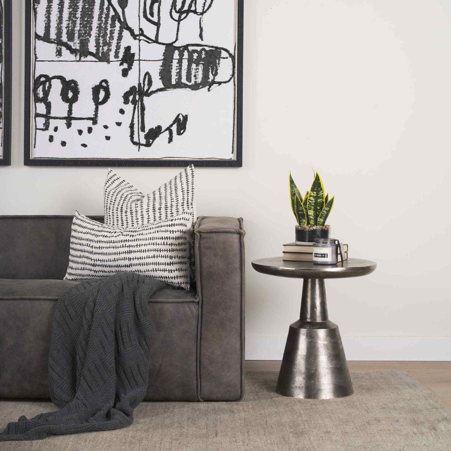 Bobbi Cast Aluminum Round Accent Table