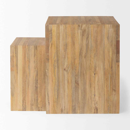 Chloe Cottage Wood Nesting Table (Set of 2)