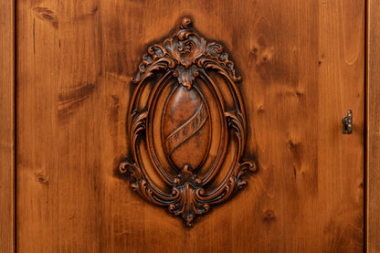 Crested Four Doors Wood Sideboard