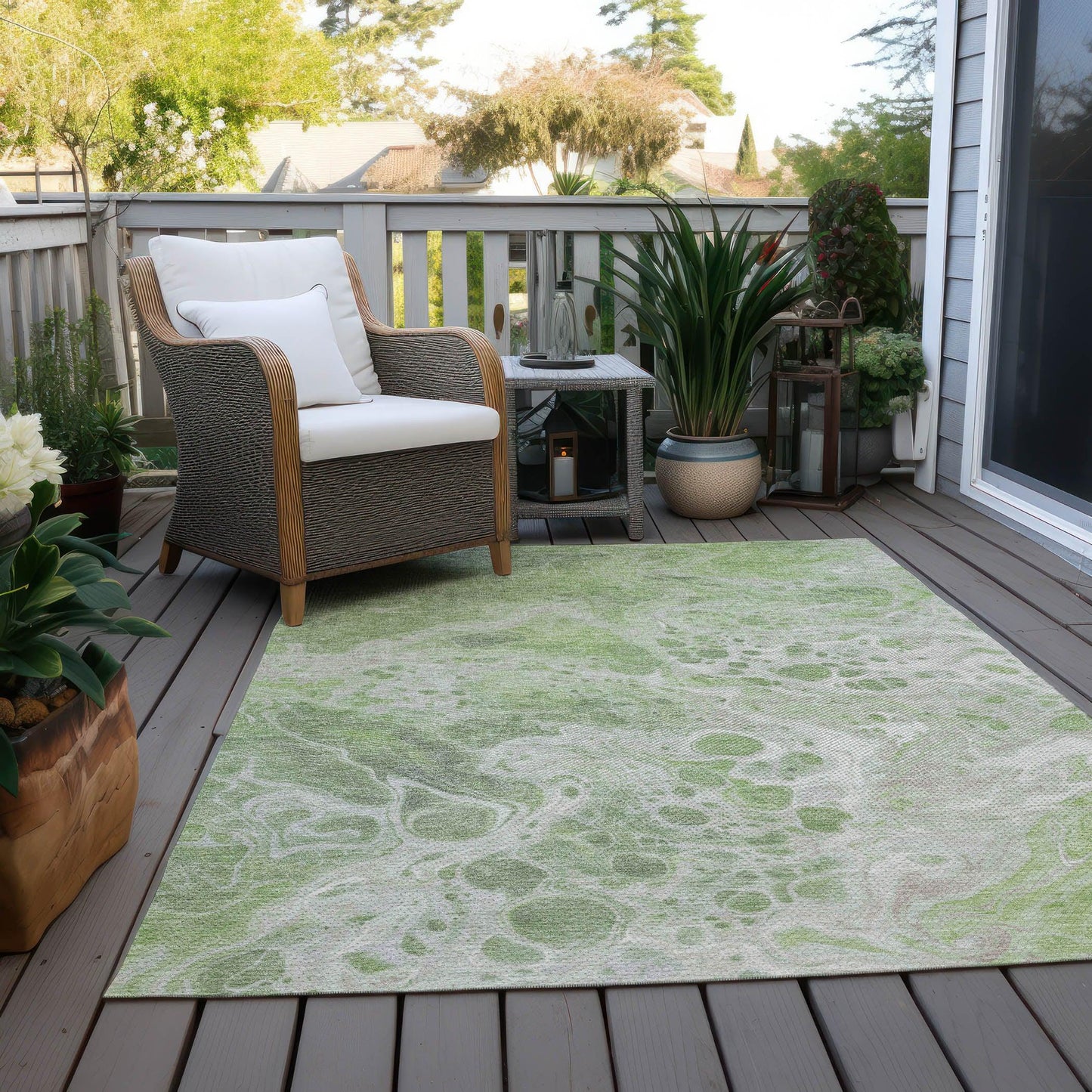 Faerara Green Washable Indoor-Outdoor Rug