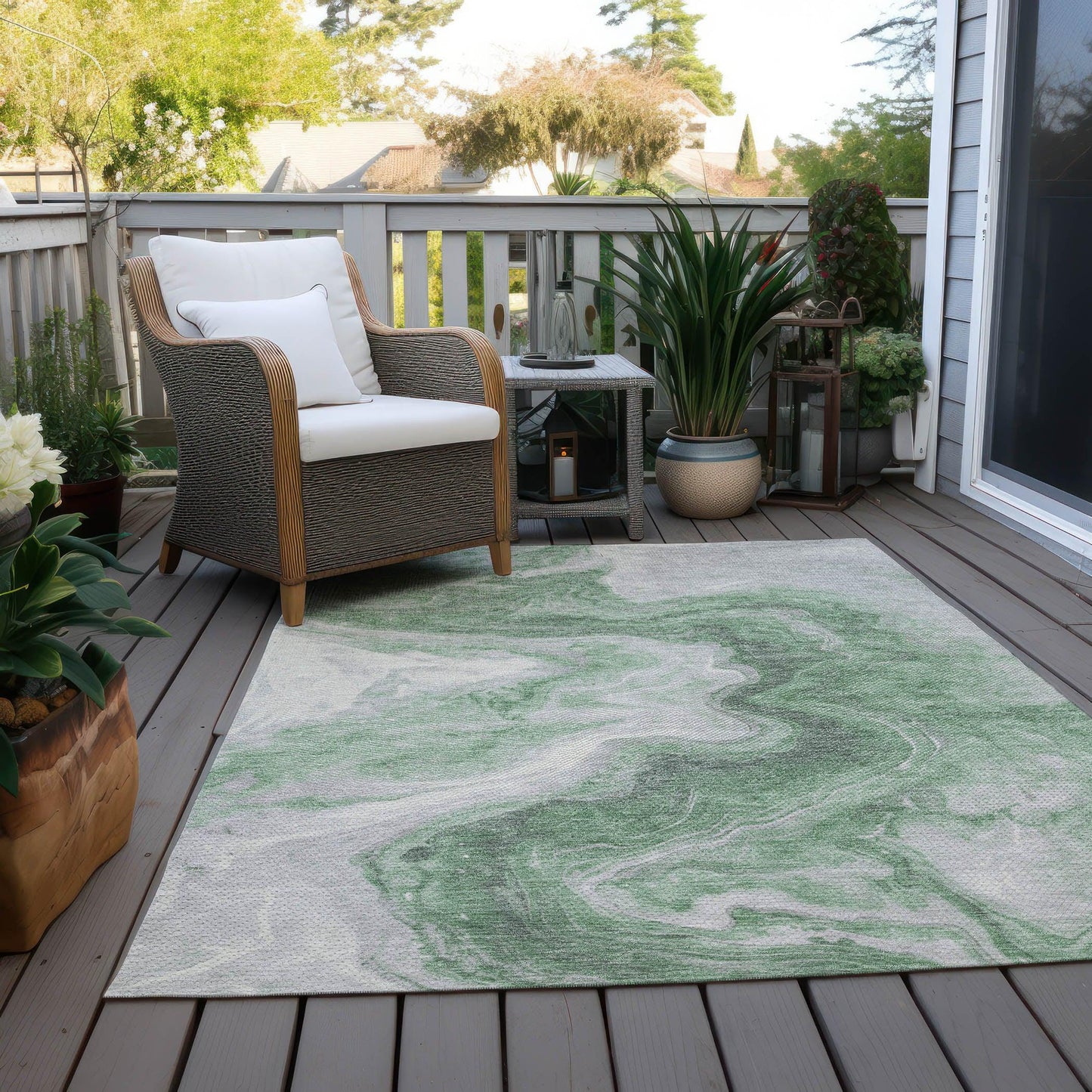Faeras Green Washable Indoor-Outdoor Rug