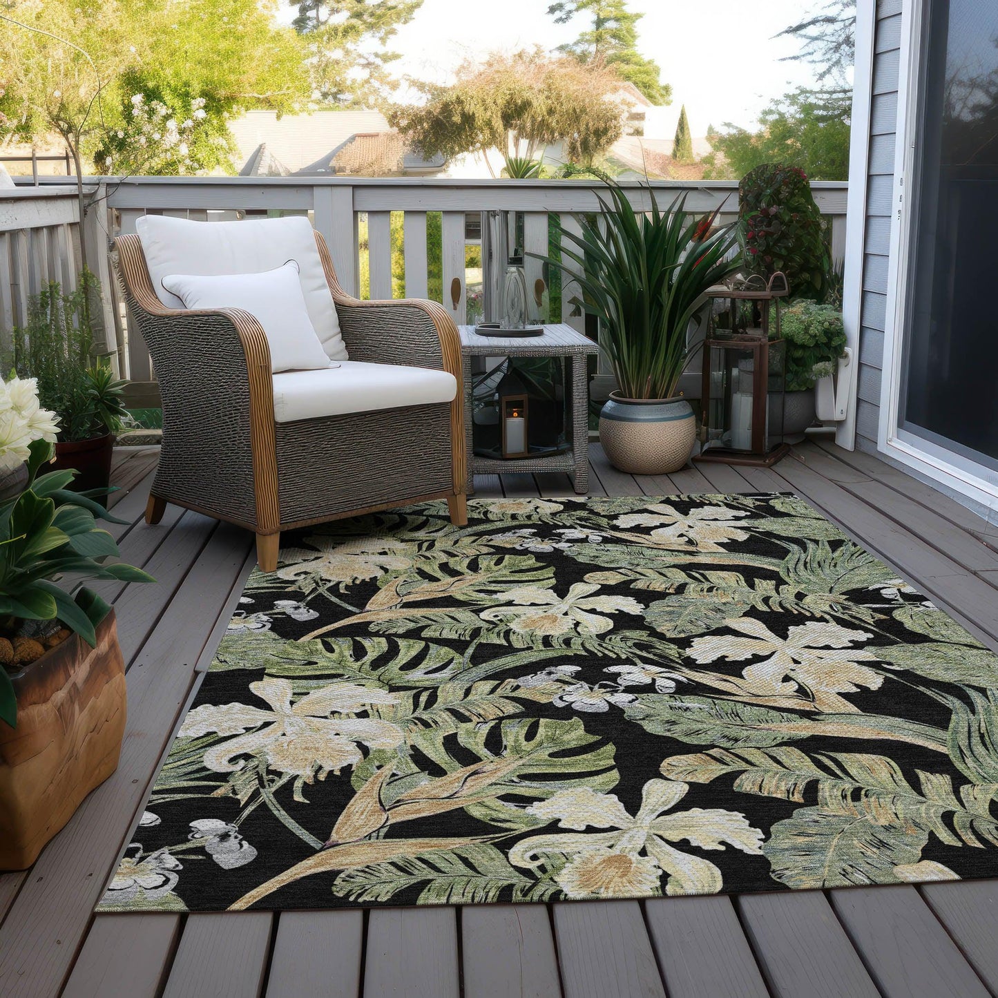 Faereth Black Washable Indoor-Outdoor Rug
