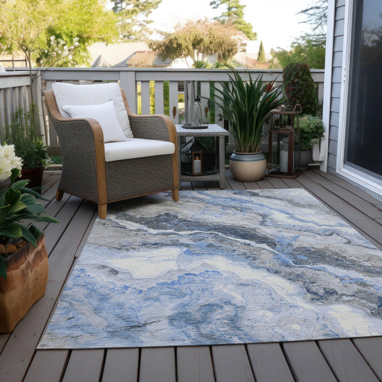 Faeriel Blue Washable Indoor-Outdoor Rug