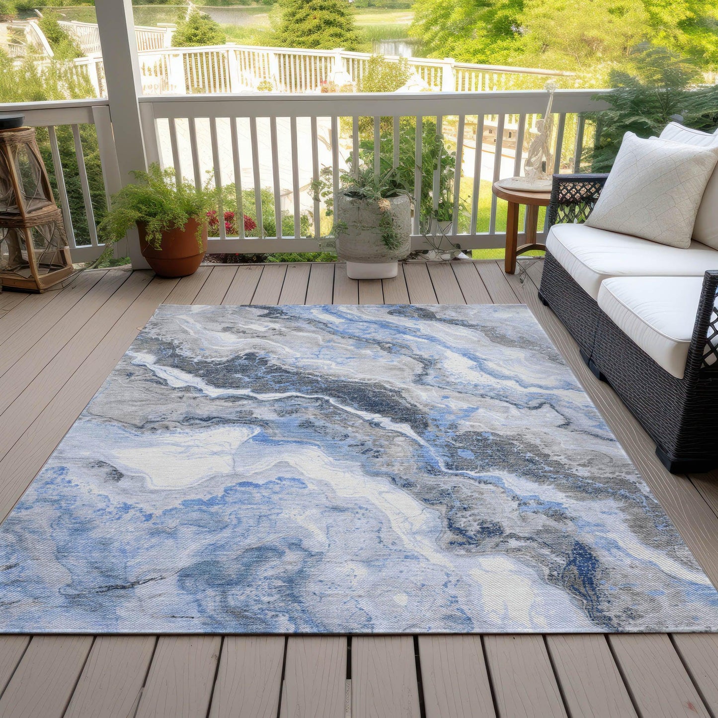 Faeriel Blue Washable Indoor-Outdoor Rug