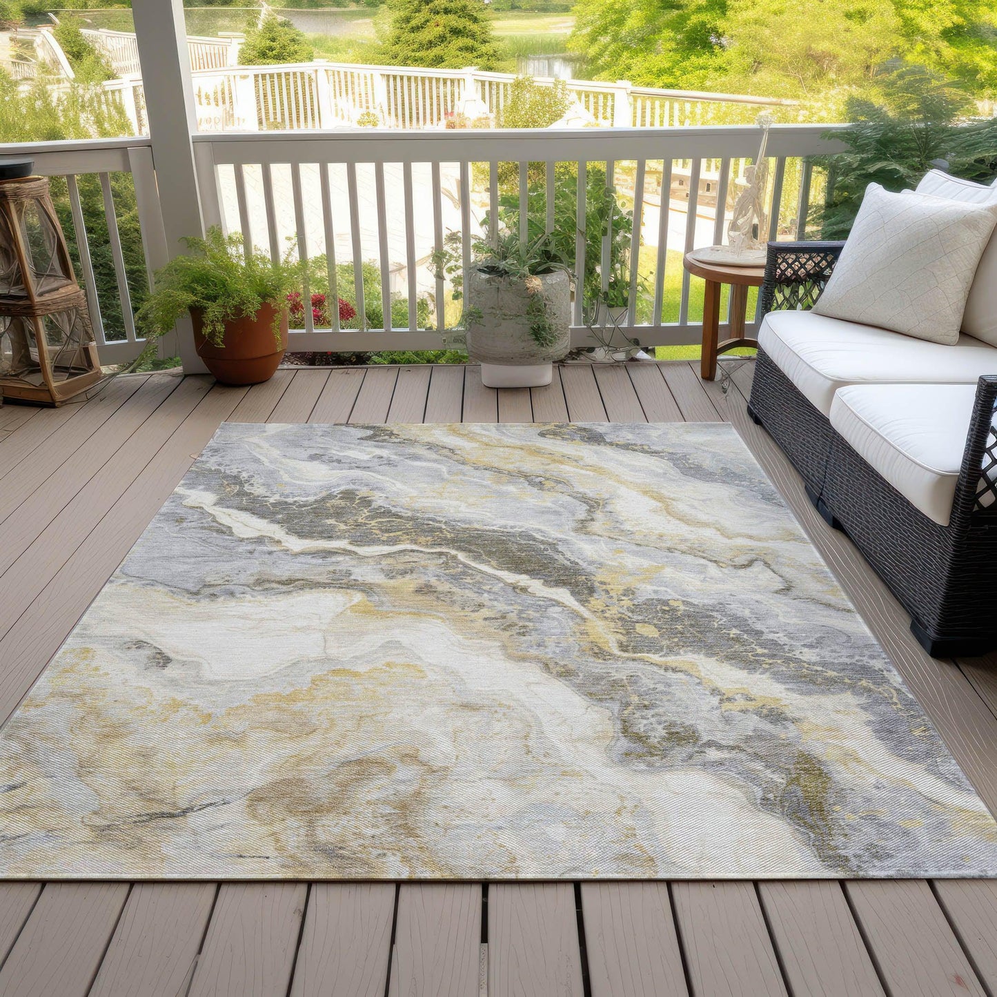 Faeriel Gold Washable Indoor-Outdoor Rug