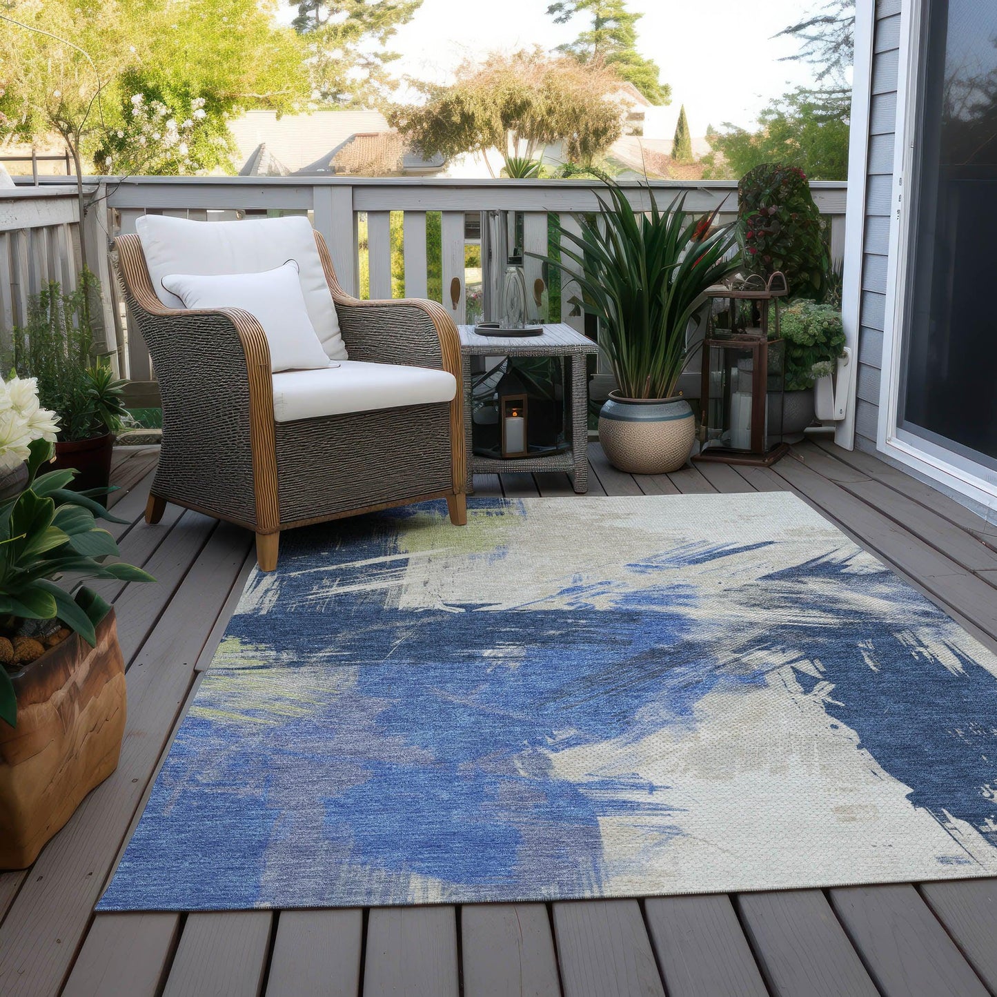 Faerira Blue Washable Indoor-Outdoor Rug