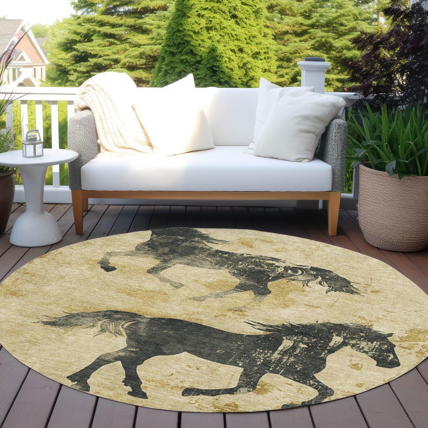 Galas Gold Washable Indoor-Outdoor Rug