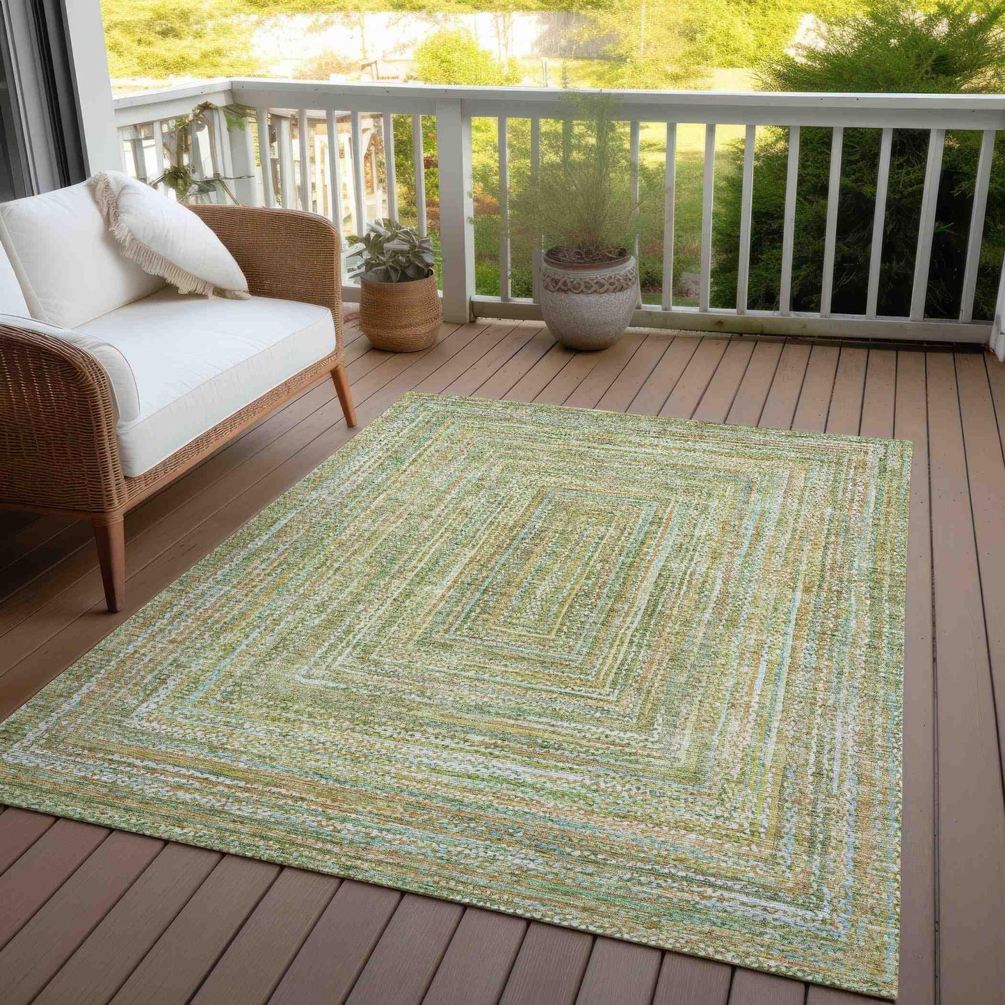 Haelara Green Washable Indoor-Outdoor Rug