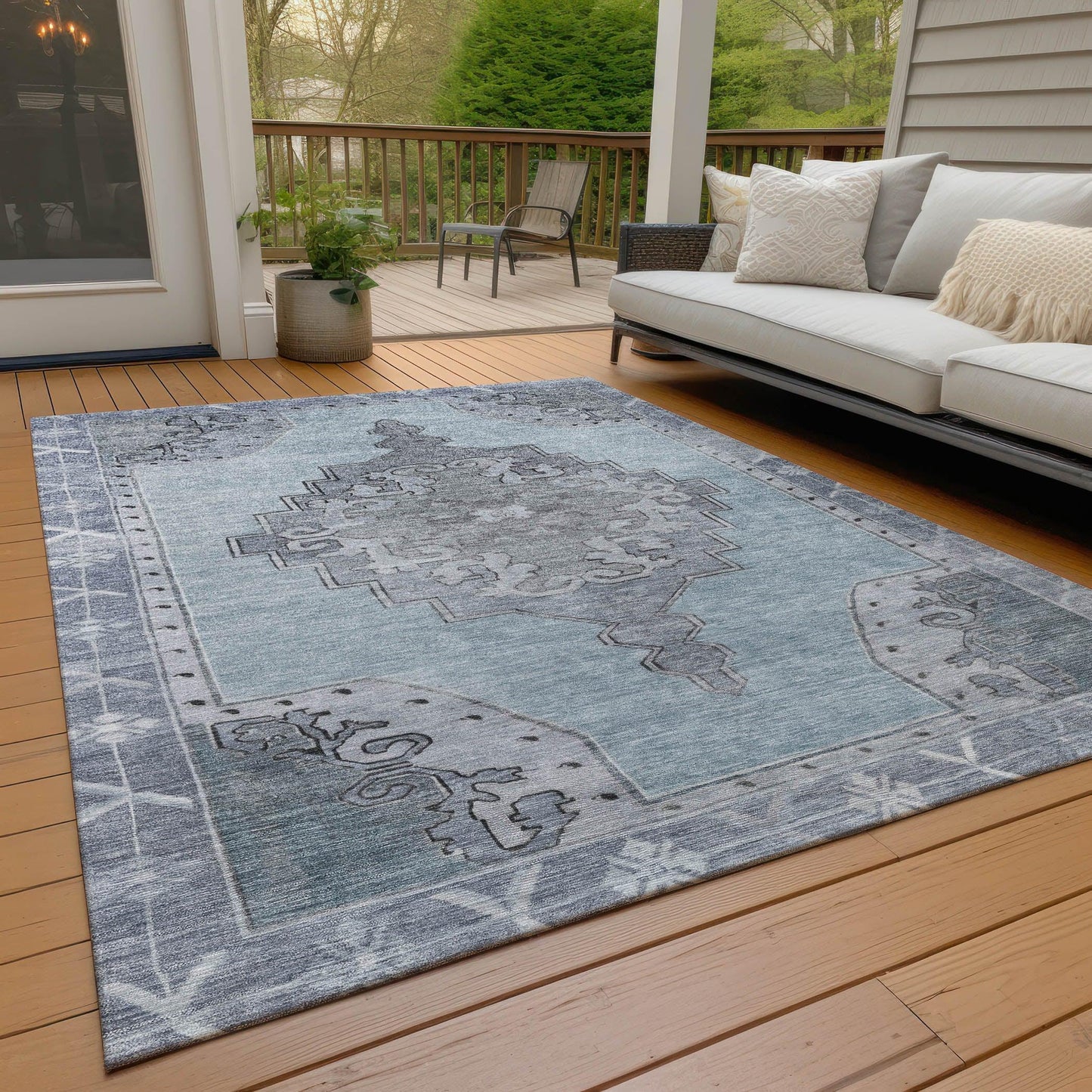 Haelion Sky Washable Indoor-Outdoor Rug
