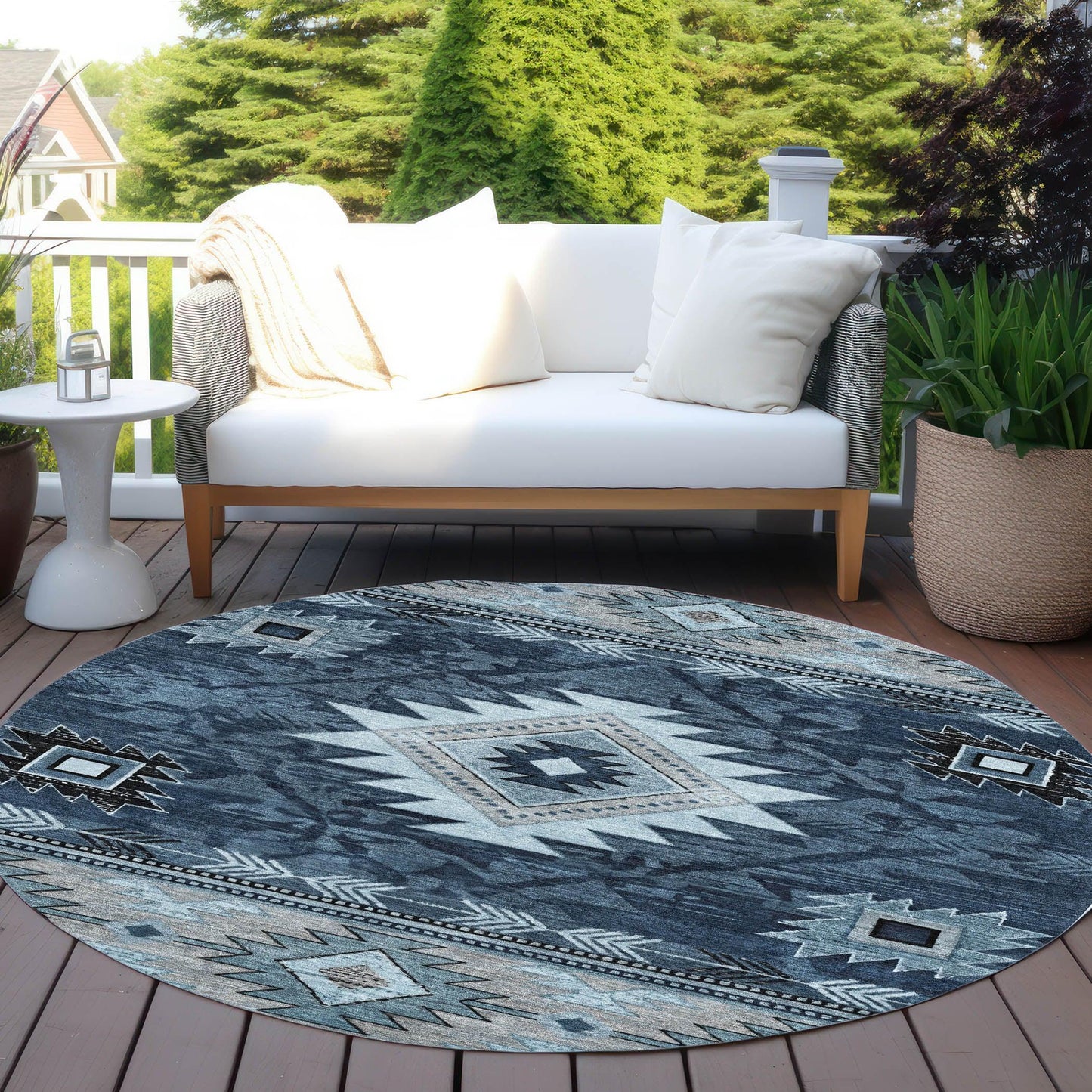 Jaelas Blue Washable Indoor-Outdoor Rug