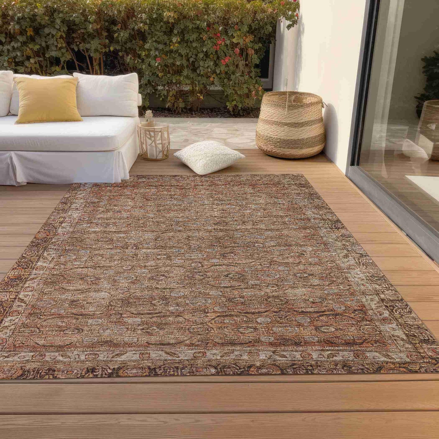 Kaelara Copper Washable Indoor-Outdoor Rug