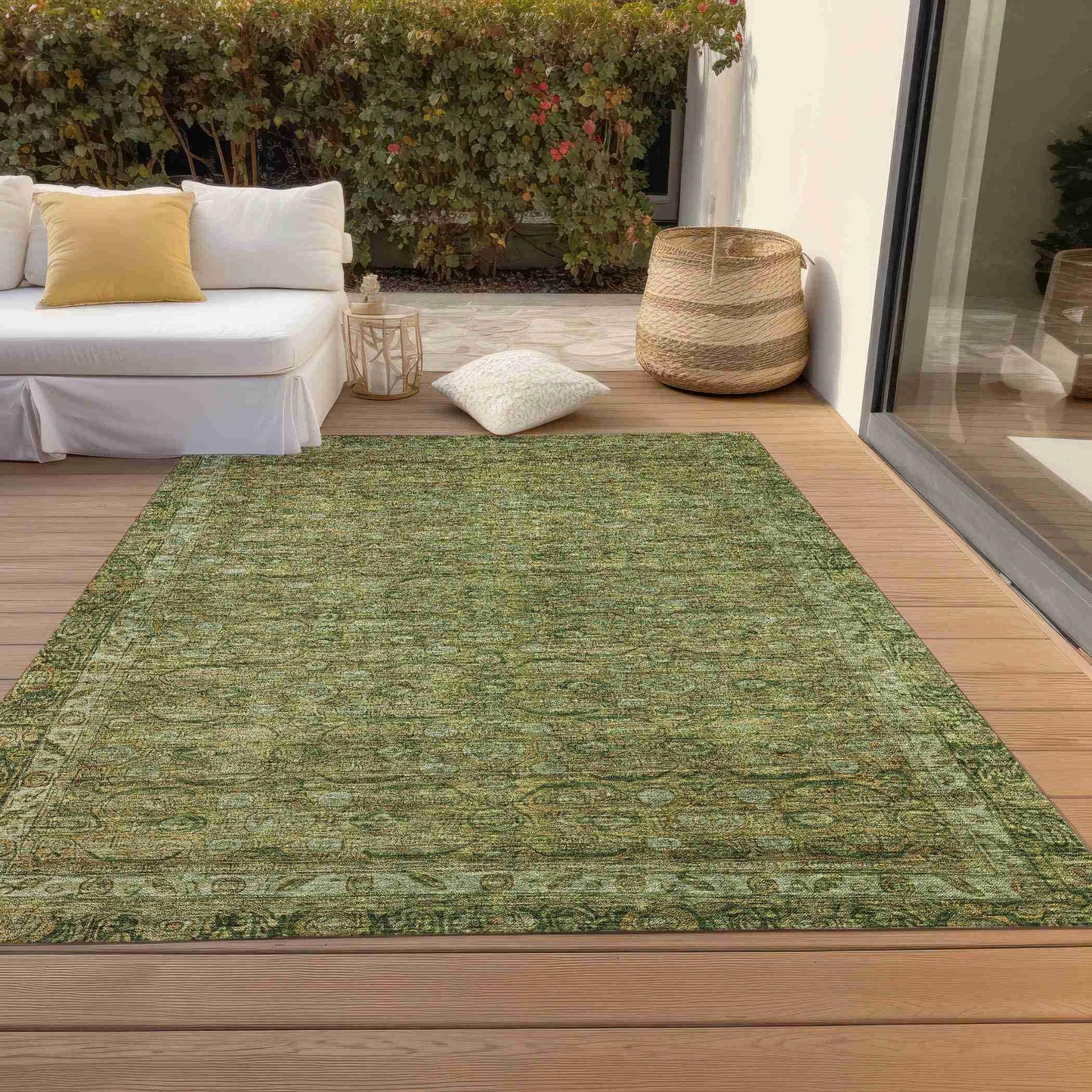 Kaelara Green Washable Indoor-Outdoor Rug
