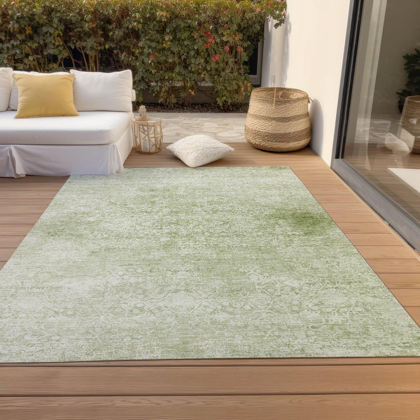 Kaelas Green Washable Indoor-Outdoor Rug