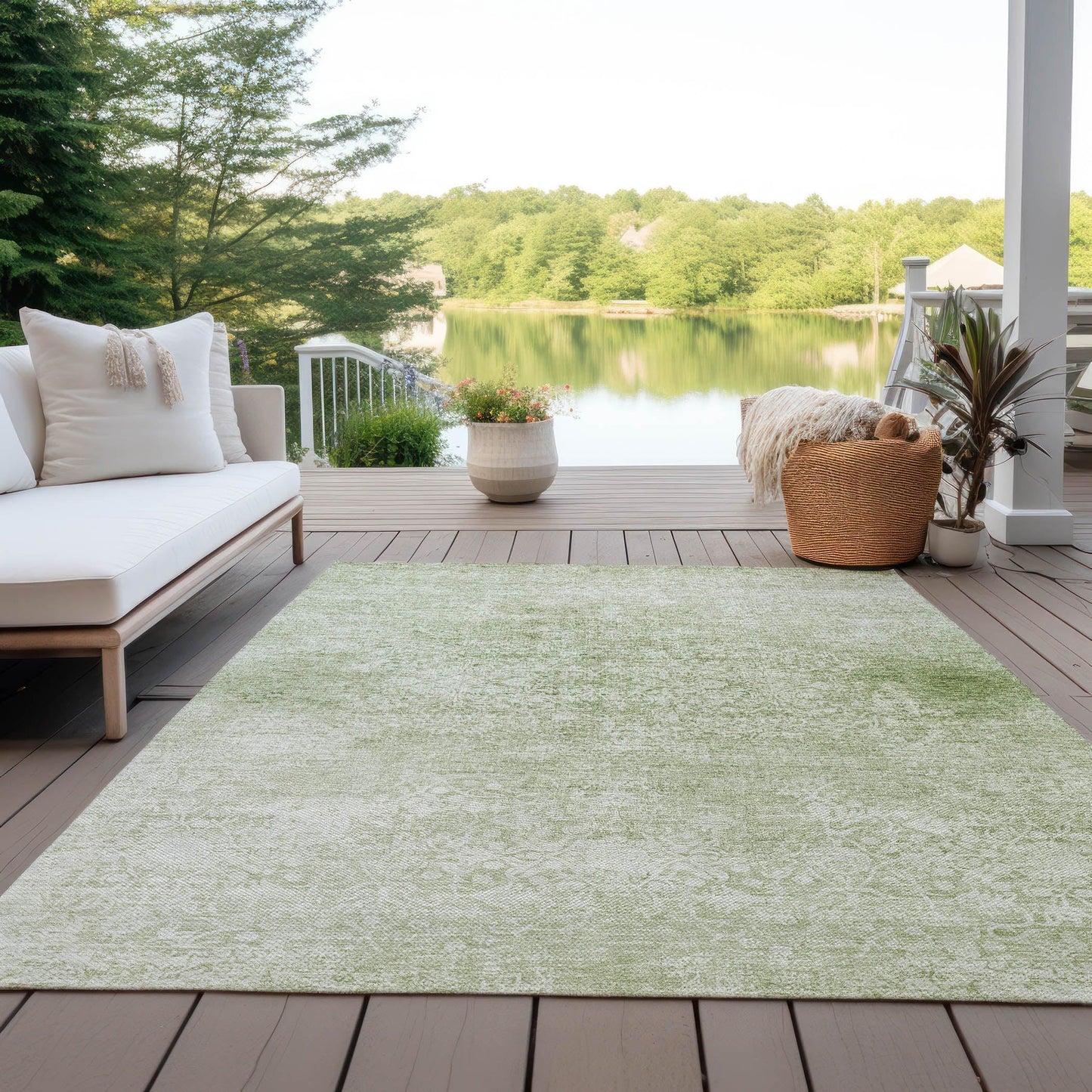 Kaelas Green Washable Indoor-Outdoor Rug