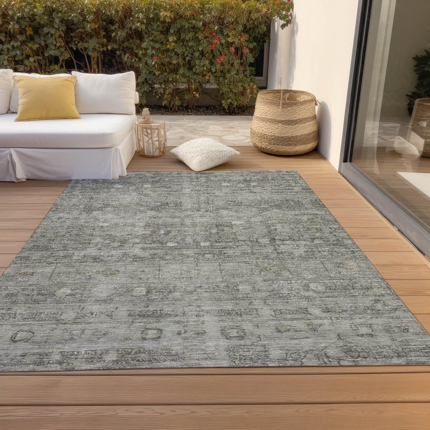 Kaelora Gray Washable Indoor-Outdoor Rug