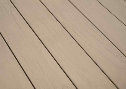 Knit 54" Round Outdoor Dining Table