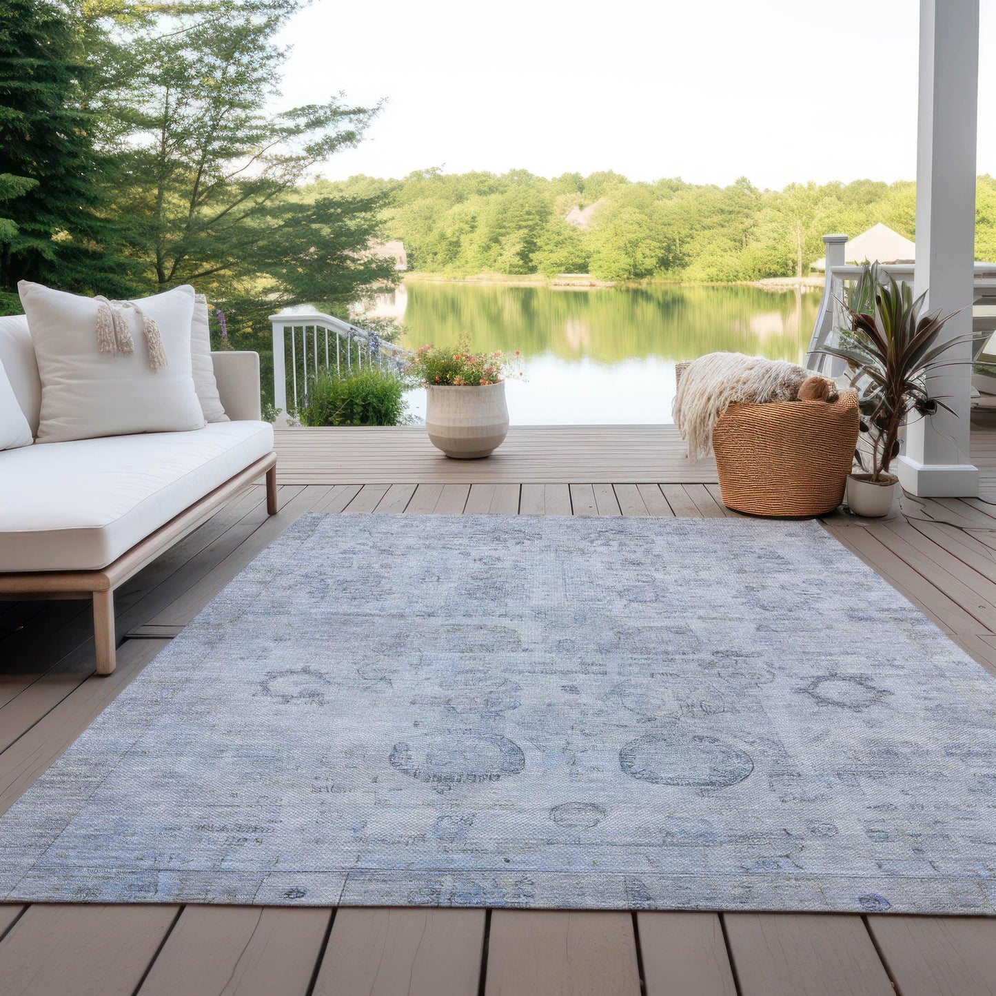 Laeanor Blue Washable Indoor-Outdoor Rug