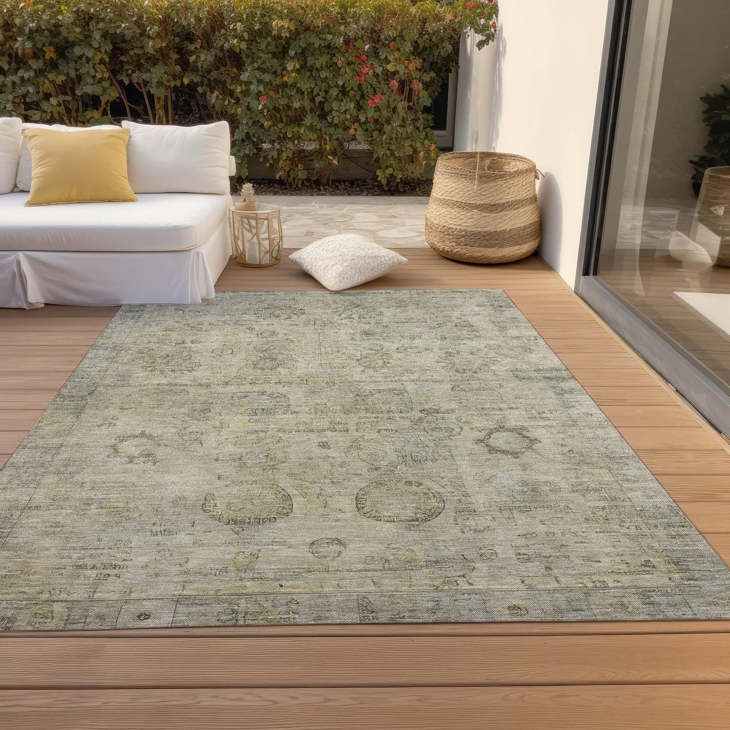 Laeanor Brown Washable Indoor-Outdoor Rug