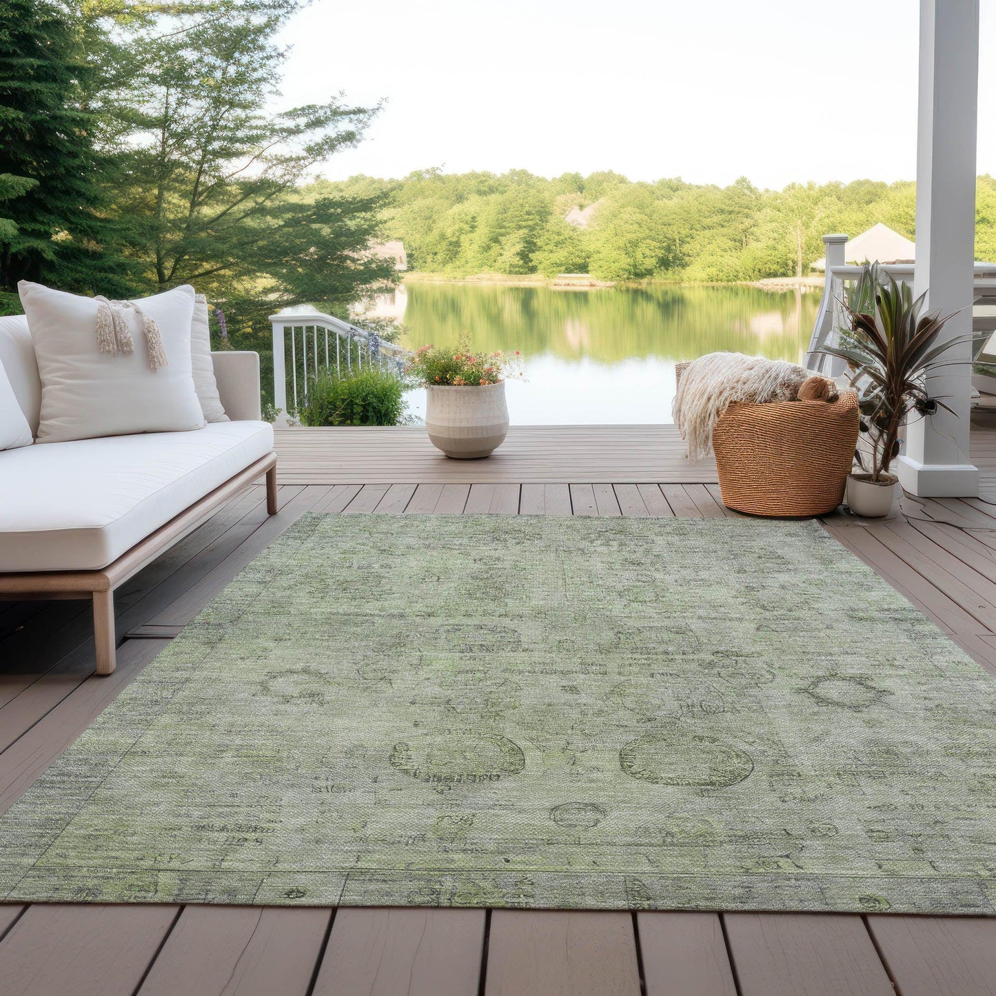 Laeanor Green Washable Indoor-Outdoor Rug