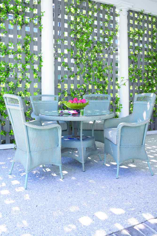Loom Round Umbrella Outdoor Dining Table-Outdoor Dining Tables-Lloyd Flanders-LOOMLAN