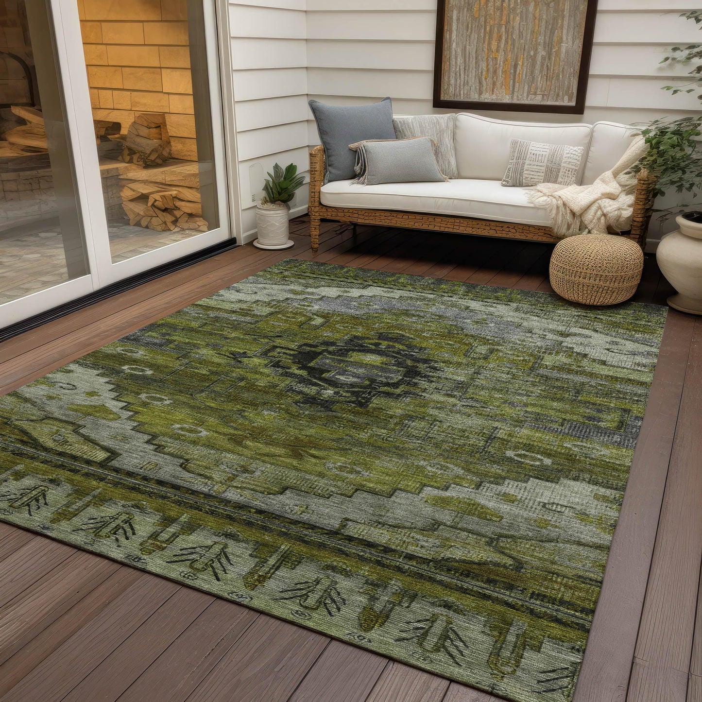 Maeain Green Washable Indoor-Outdoor Rug