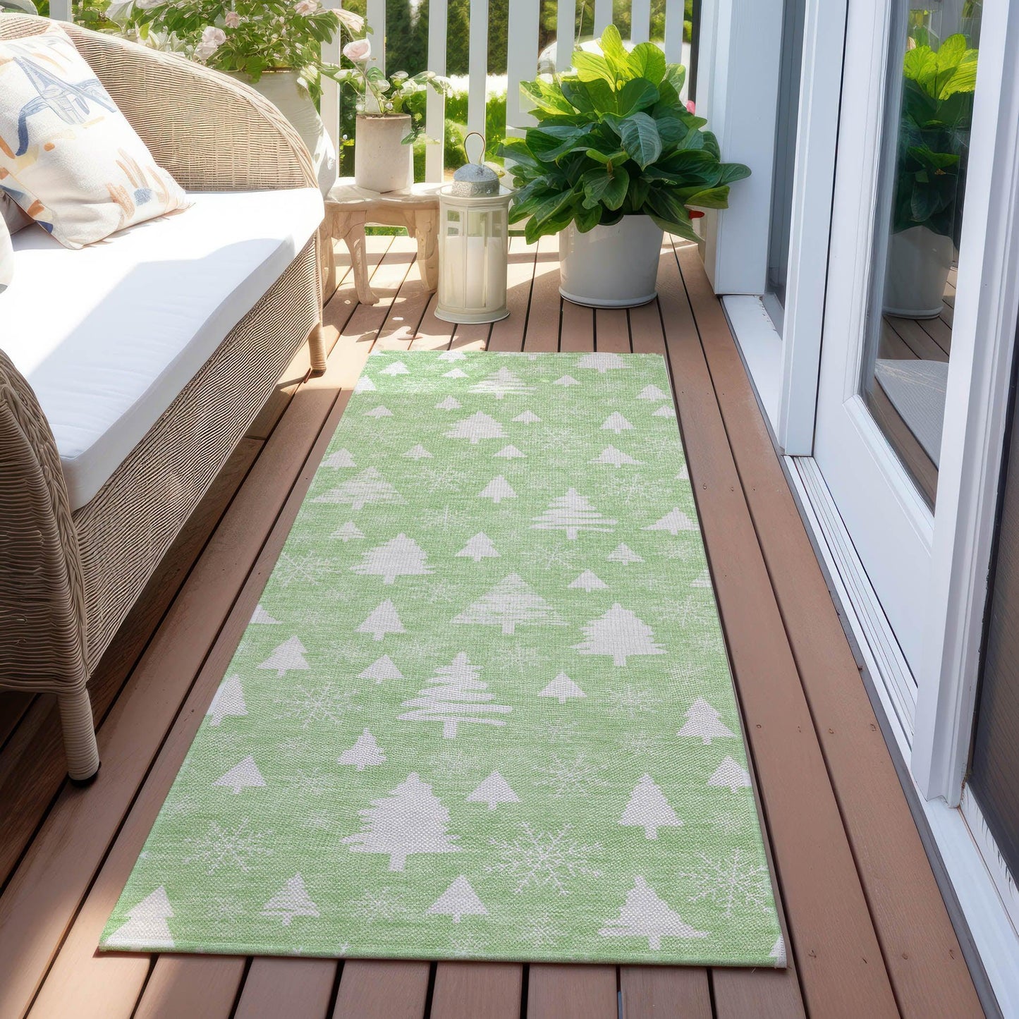 Paelor Green Washable Indoor-Outdoor Rug