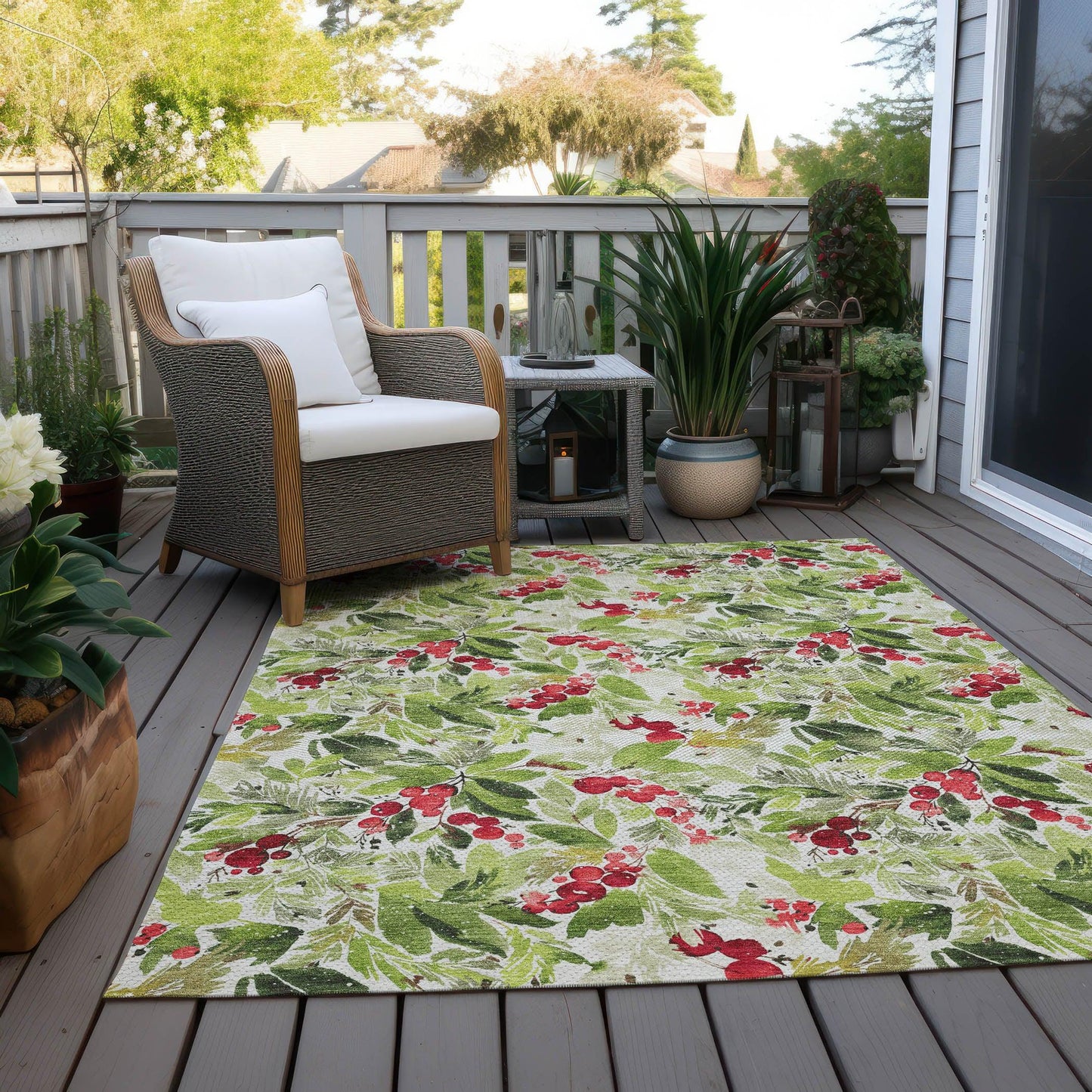 Paelora Green Washable Indoor-Outdoor Rug