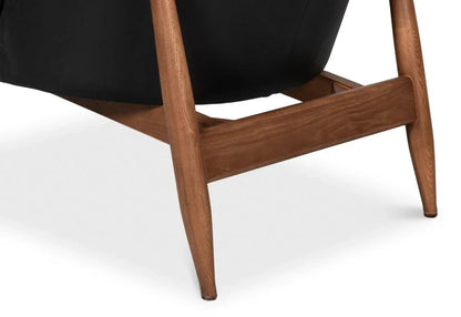 Pindar Traditional Leather Armchair - LOOMLAN - Sarreid - Club Chairs