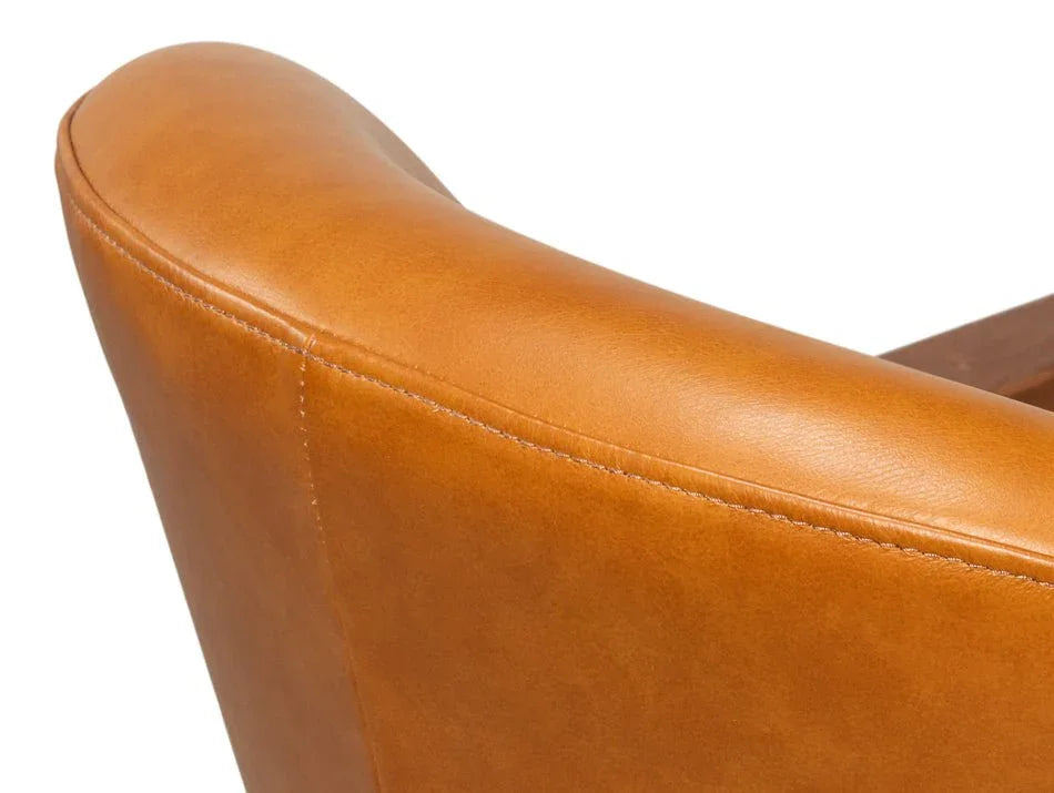 Pindar Traditional Leather Armchair - LOOMLAN - Sarreid - Club Chairs
