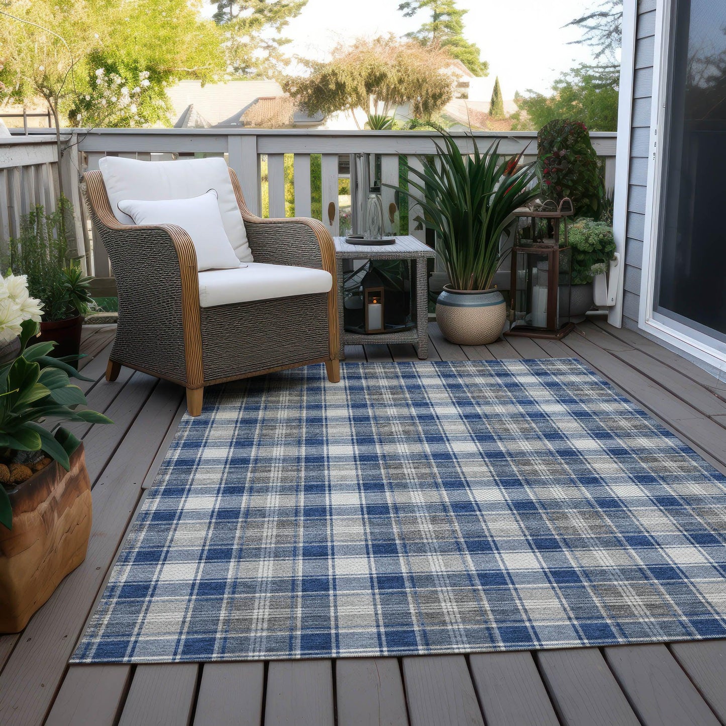 Quaanor Blue Washable Indoor-Outdoor Rug