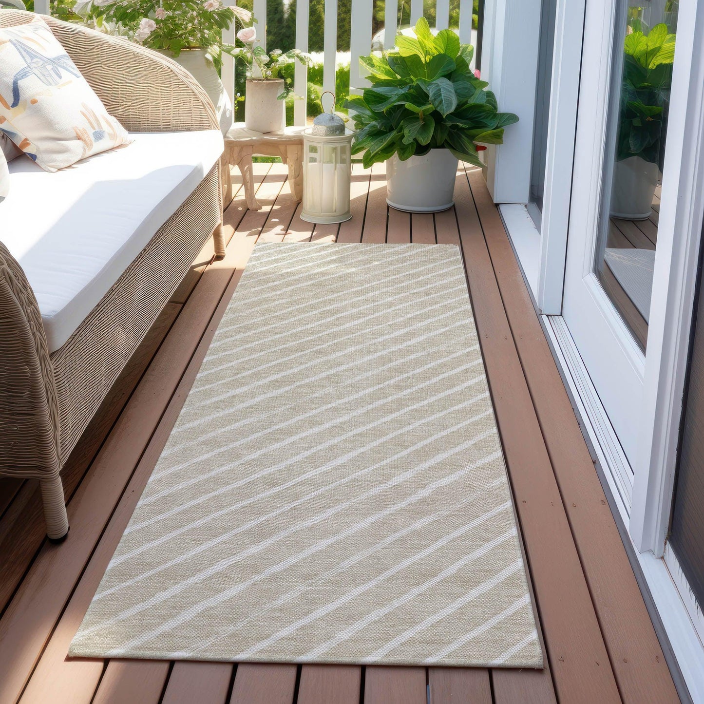 Quaara Brown Washable Indoor-Outdoor Rug