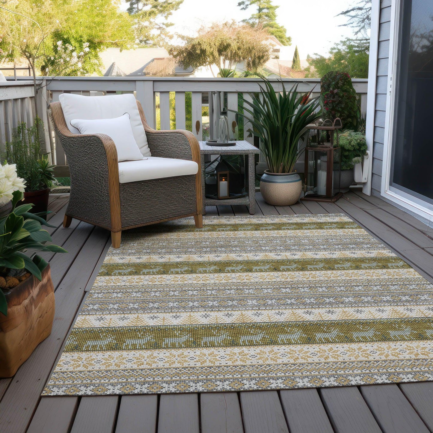 Quaara Gray Washable Indoor-Outdoor Rug