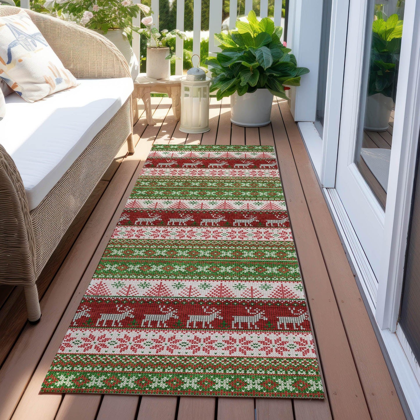 Quaara Green Washable Indoor-Outdoor Rug