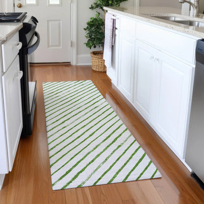 Quaaris Green Washable Indoor-Outdoor Rug