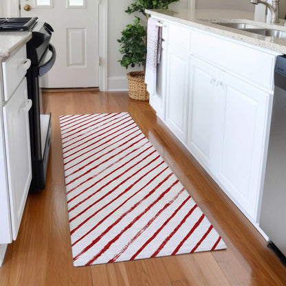 Quaaris Red Washable Indoor-Outdoor Rug