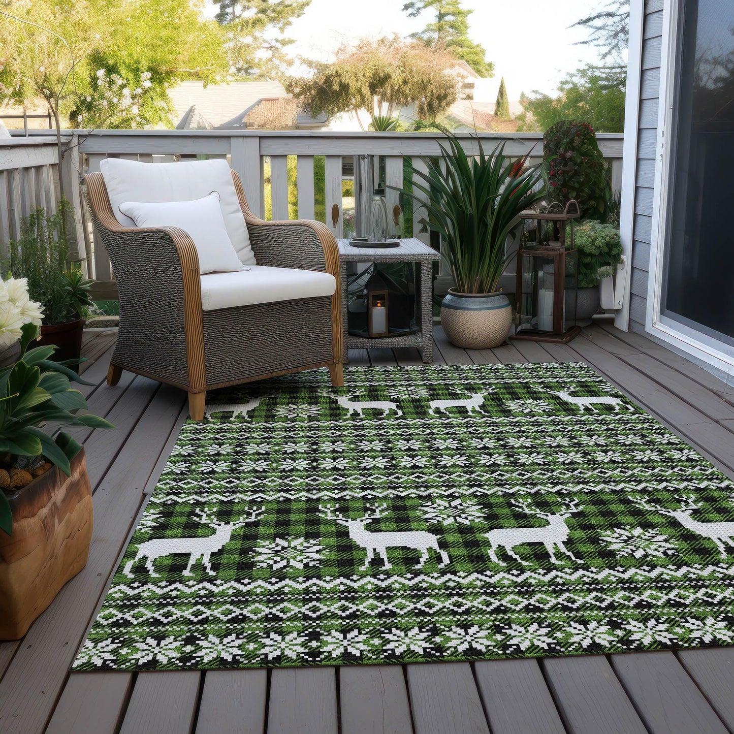 Quaas Cactus Washable Indoor-Outdoor Rug