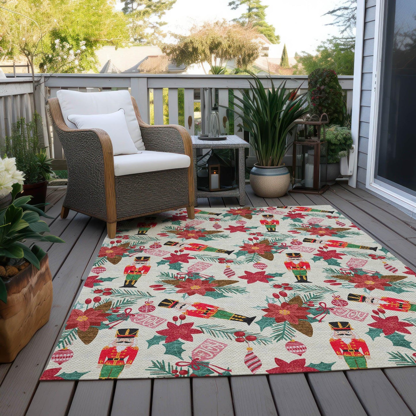 Quaius Ivory Washable Indoor-Outdoor Rug