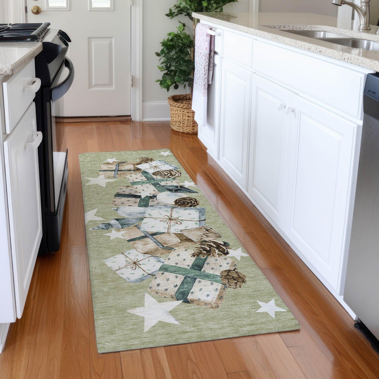 Raeain Green Washable Indoor-Outdoor Rug