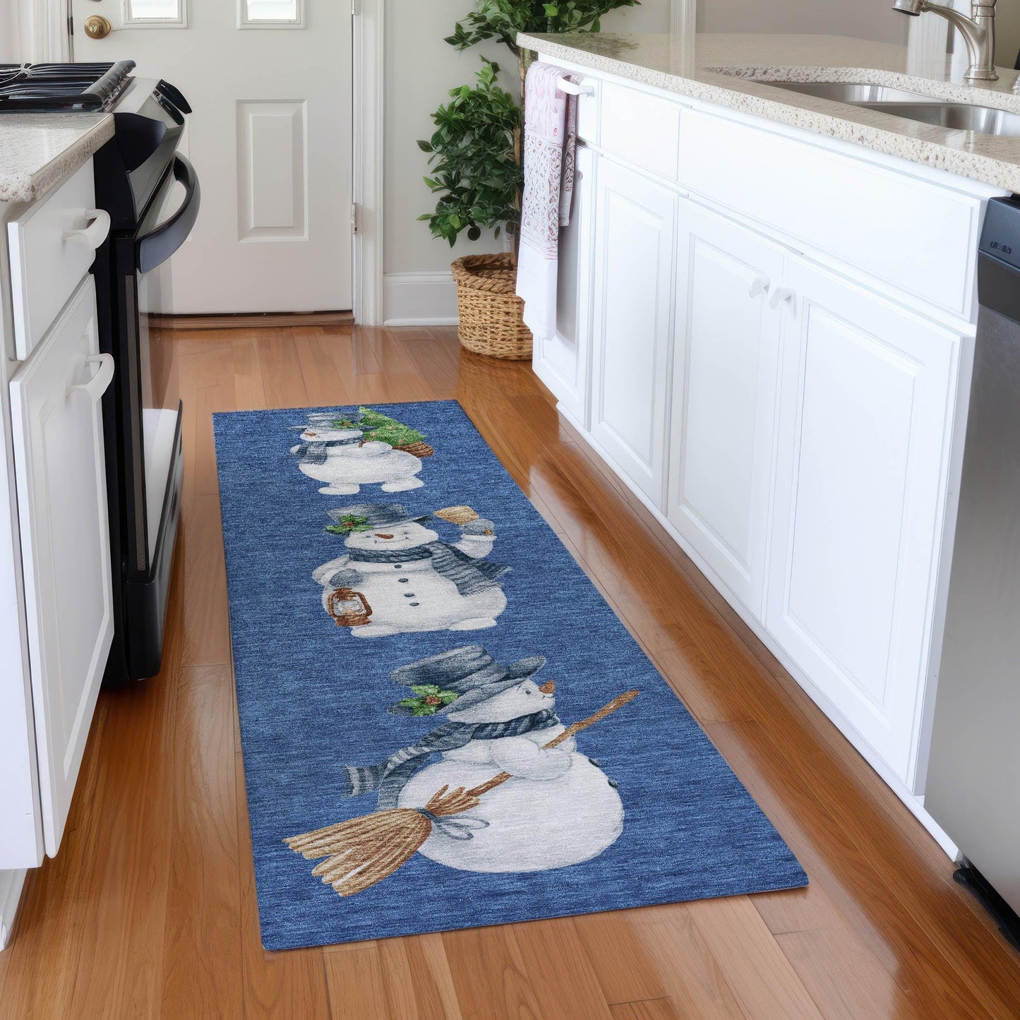 Raeanor Navy Washable Indoor-Outdoor Rug