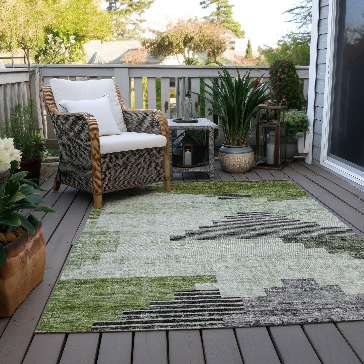 Raeel Fern Washable Indoor-Outdoor Rug