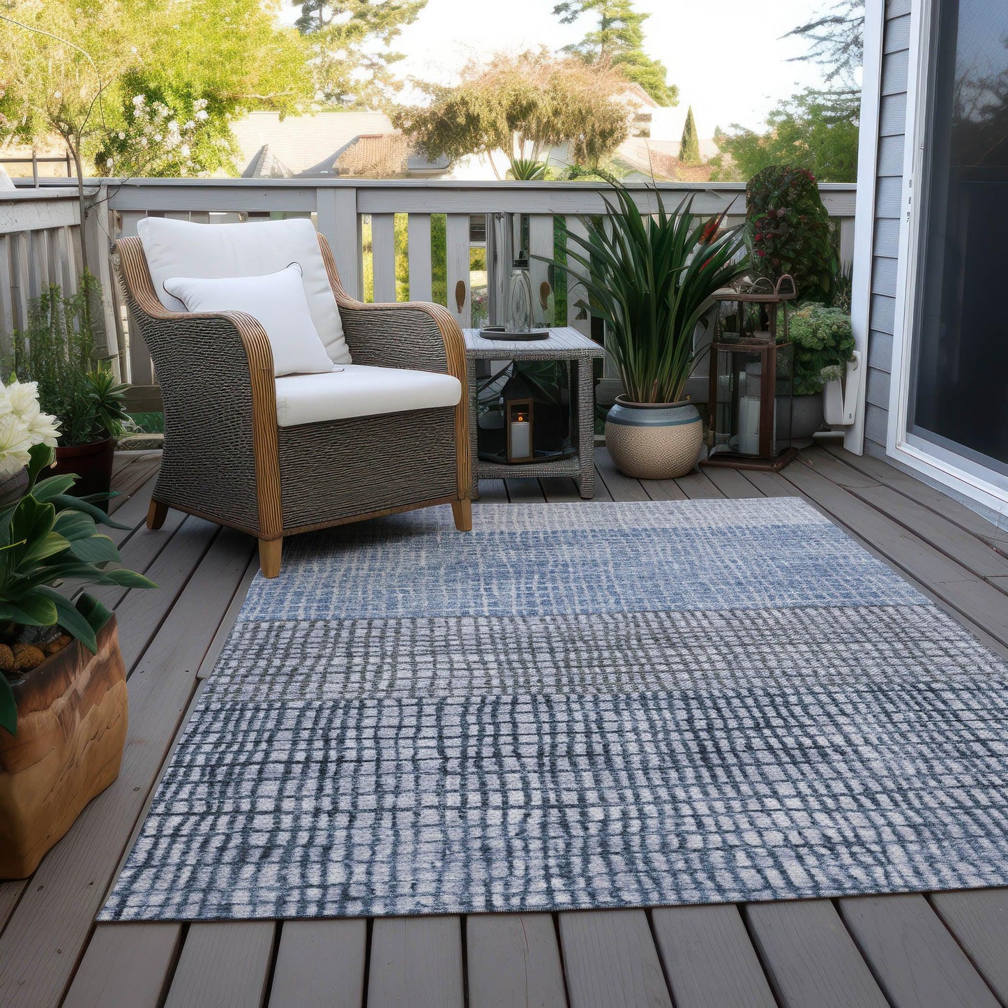 Raeon Blue Washable Indoor-Outdoor Rug