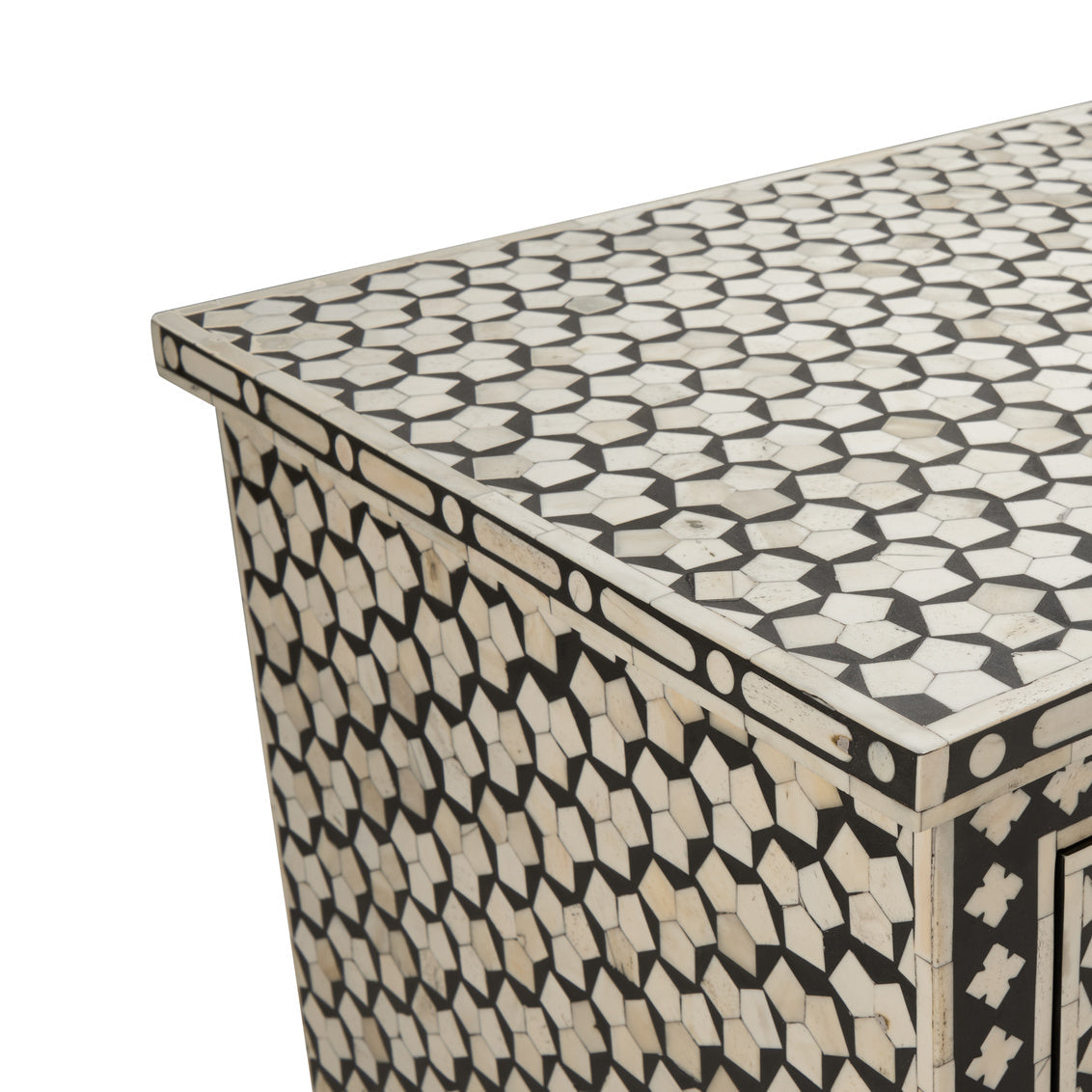 Raymond Four Drawers Cream Chest