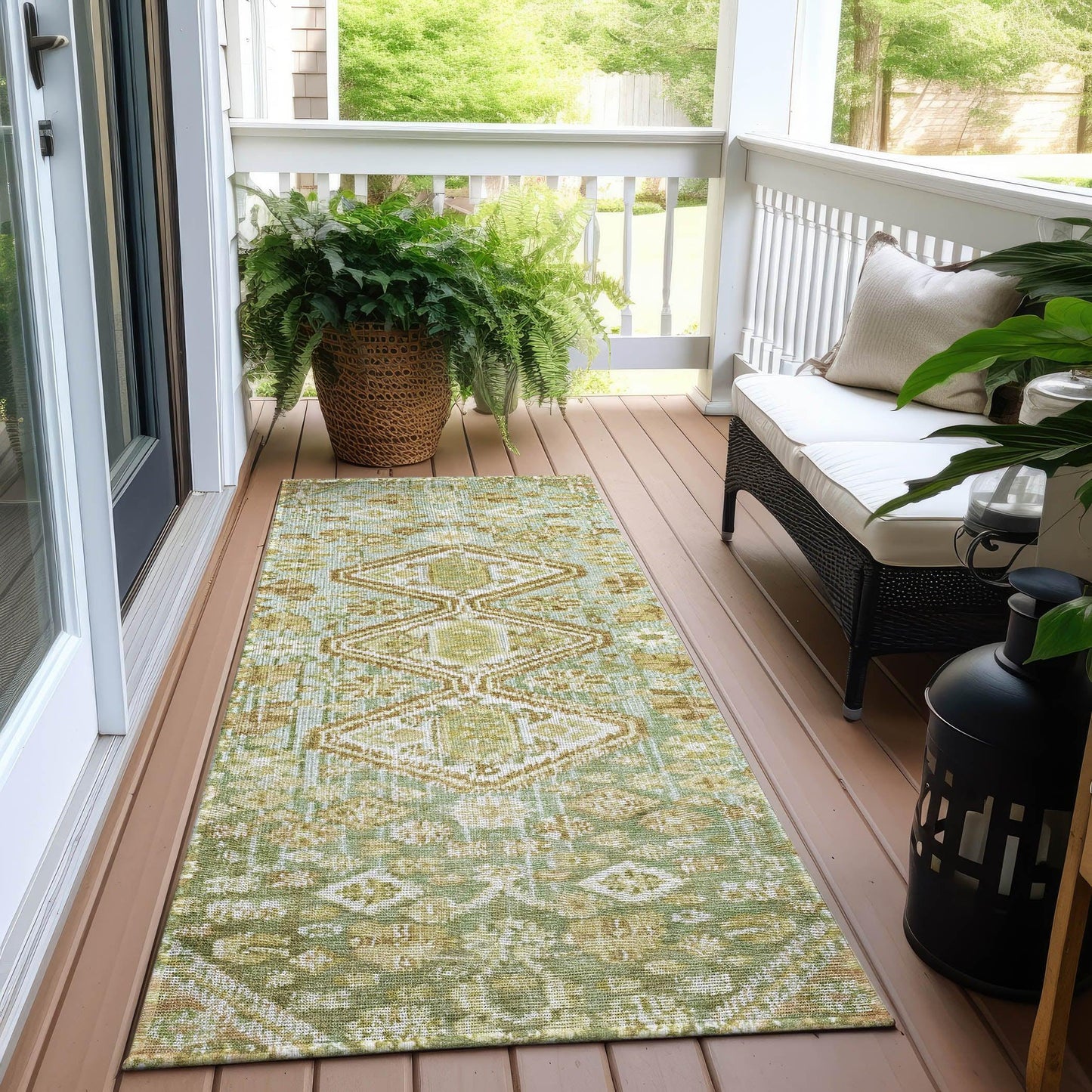 Saelain Green Washable Indoor-Outdoor Rug