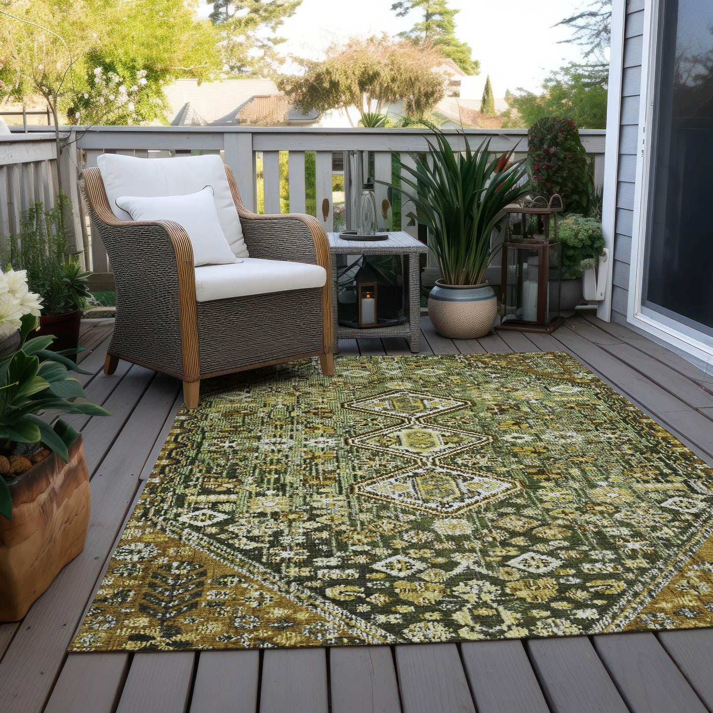 Saelain Olive Washable Indoor-Outdoor Rug