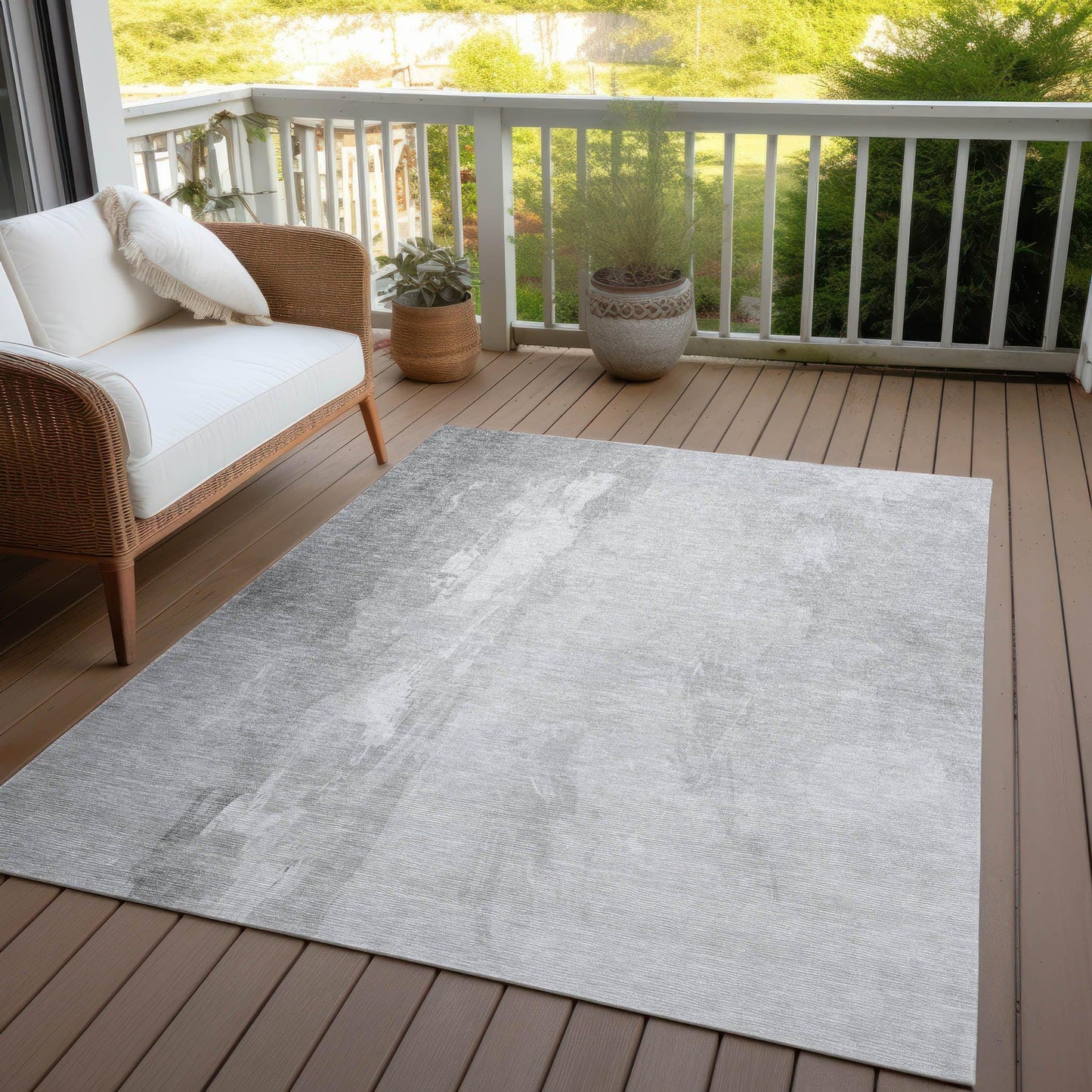 Saelor Gray Washable Indoor-Outdoor Rug