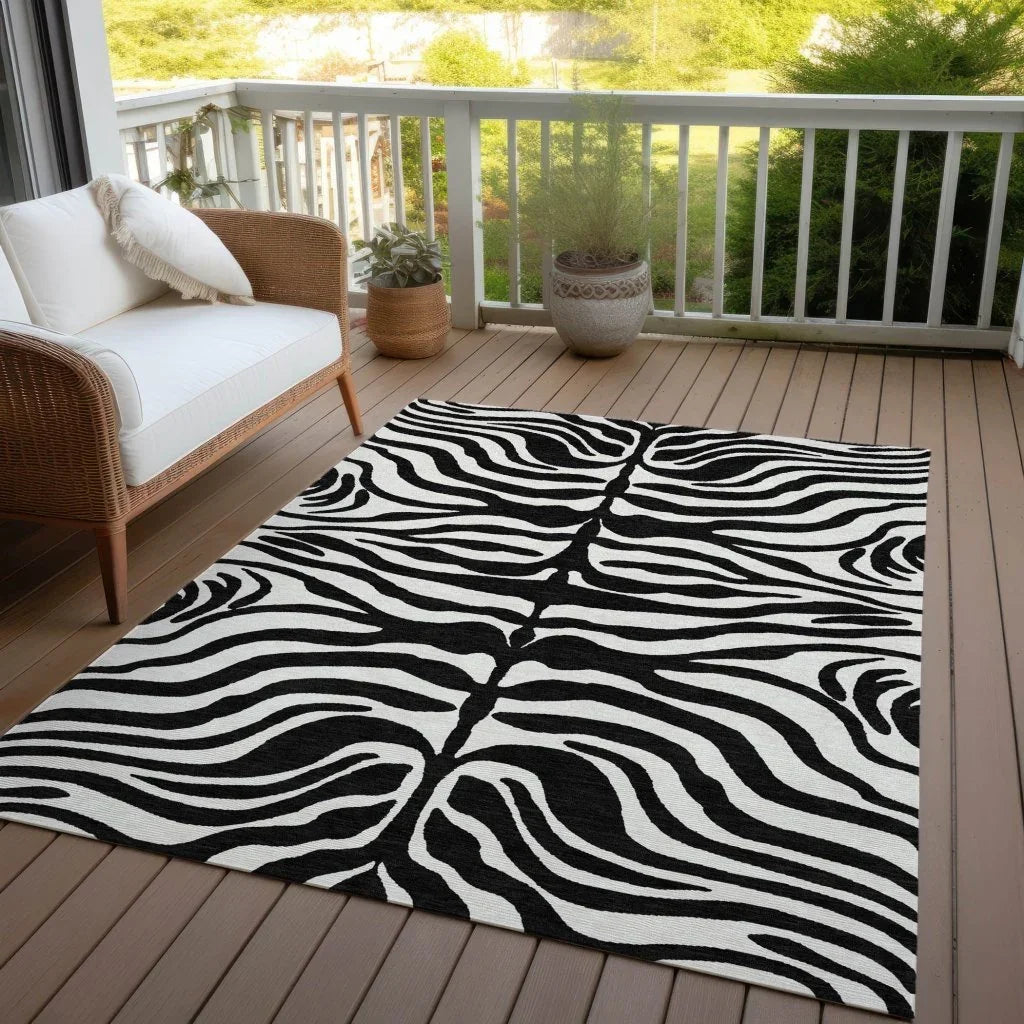 Solstice Black Washable Indoor-Outdoor Rug-Outdoor Rugs-LOOMLAN Rugs-LOOMLAN