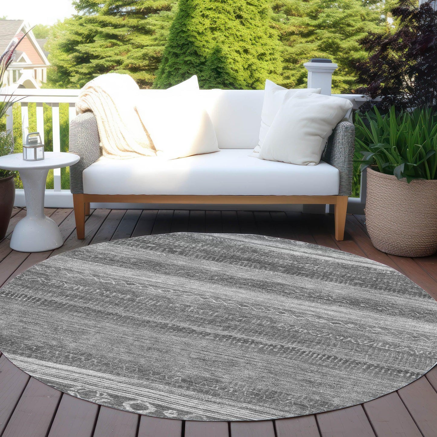Taelanor Gray Washable Indoor-Outdoor Rug